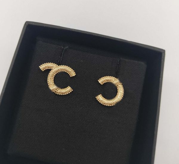 2022 luxury quality simple charm stud earring in 18k gold plated have box stamp ps3444a, Golden
2022 luxury quality simple charm stud earring in 18k gold plated have box stamp ps3444a, Golden