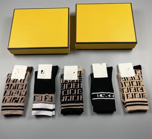 men's socks mens socks designer women cotton all match classic ankle letter breathable black and white football basketball sports sock
men's socks mens socks designer women cotton all match classic ankle letter breathable black and white football basketball sports sock