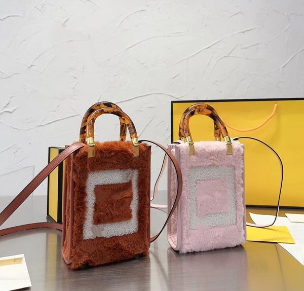 designer bag plush single-shoulder bag women's letter printing handbags fashion mini totes removable shoulder handbag portable women me
designer bag plush single-shoulder bag women's letter printing handbags fashion mini totes removable shoulder handbag portable women me