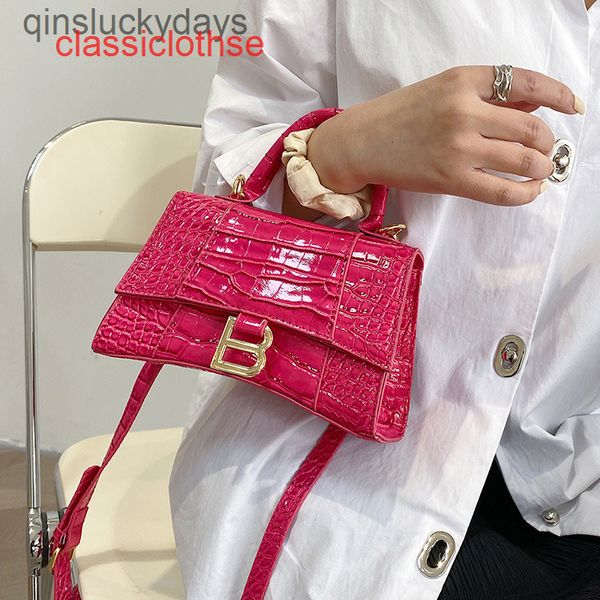 designer balencaigs hourglass shoulder bags outlet uk fashion one bag women's hourglass crocodile pattern west
designer balencaigs hourglass shoulder bags outlet uk fashion one bag women's hourglass crocodile pattern west