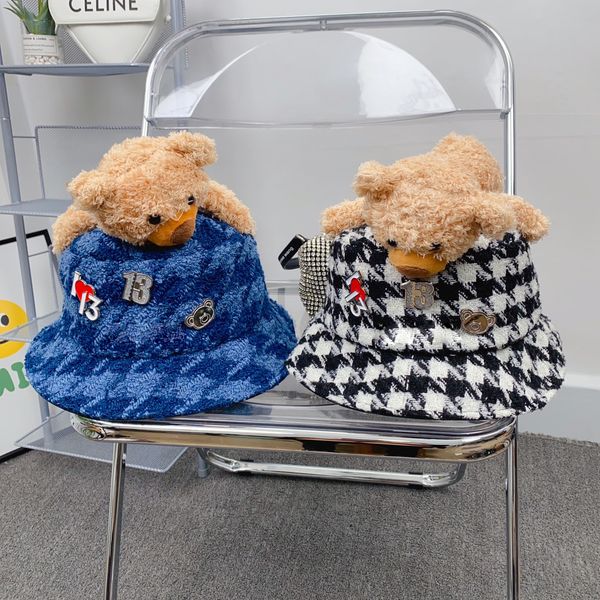 couple fashion designer bucket hats autumn winter bear plaid outdoor travel street take gifts beanie, Blue;gray
couple fashion designer bucket hats autumn winter bear plaid outdoor travel street take gifts beanie, Blue;gray
