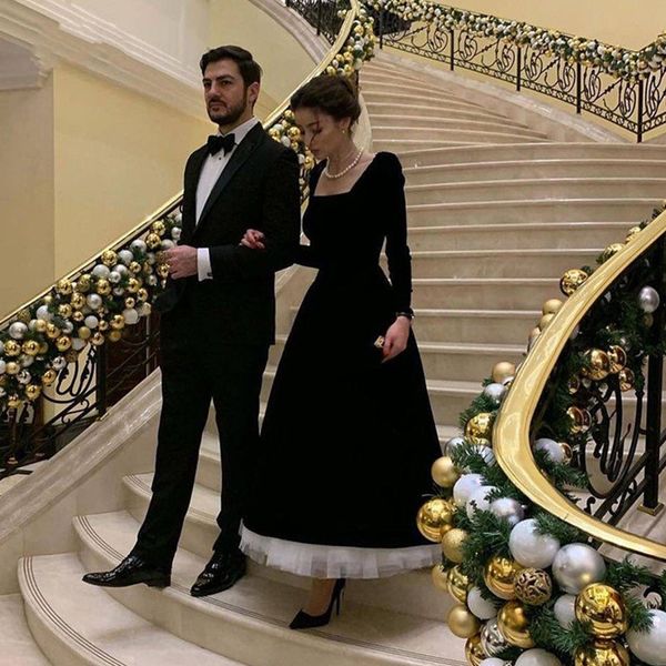 modest simple black velvet prom dresses long sleeves square neck white tulle hem classic women evening formal gowns robes de soiree 2023
modest simple black velvet prom dresses long sleeves square neck white tulle hem classic women evening formal gowns robes de soiree 2023