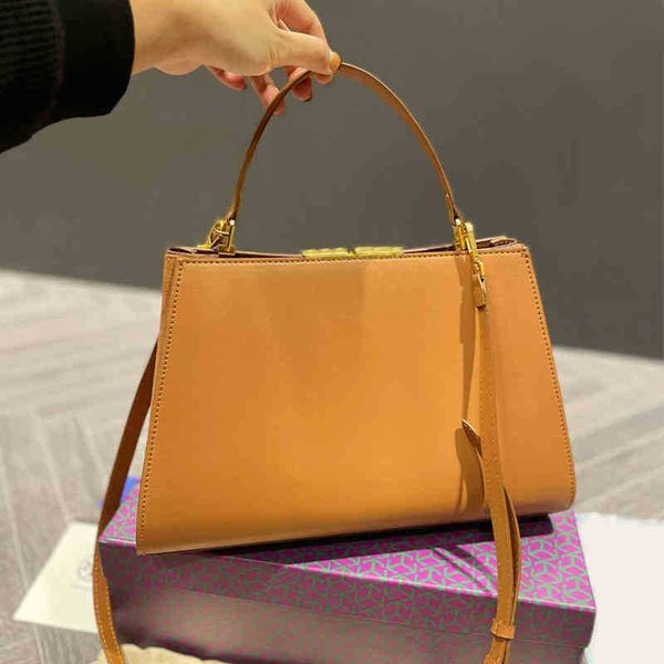 designer luxury women bag torys handbag tb fashion inclined shoulder bags versatile purses tories burchs totes large capacity saddle wallet
designer luxury women bag torys handbag tb fashion inclined shoulder bags versatile purses tories burchs totes large capacity saddle wallet