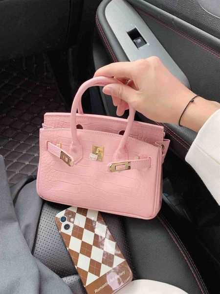 designers handbags birkin bags mini messenger high grade crocodile grain cowhide handbag women 2023 spring and summer versatile large capaci
designers handbags birkin bags mini messenger high grade crocodile grain cowhide handbag women 2023 spring and summer versatile large capaci