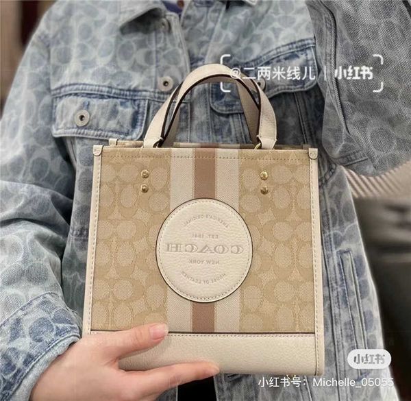 luxuries designers women coch bag cochs crossbody handbag shoulder totes bags cc designer handbags tote purses wallet d56l
luxuries designers women coch bag cochs crossbody handbag shoulder totes bags cc designer handbags tote purses wallet d56l