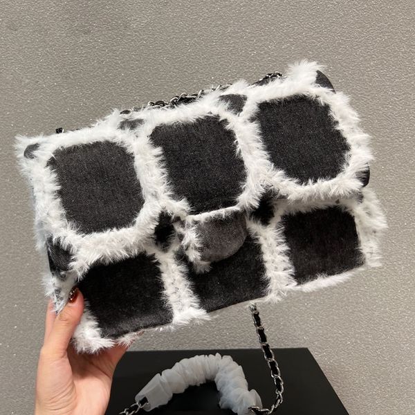 26/29cm french f w classic quilted designer bags denim furry fringe patchwork vintage silver metal hardware crossbody sacoche with pouch wom
26/29cm french f w classic quilted designer bags denim furry fringe patchwork vintage silver metal hardware crossbody sacoche with pouch wom