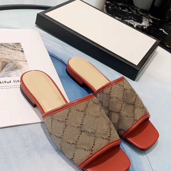 2022 new shoes designer slippers luxury fashion designer flat slippers with summer outdoor floor slide wedge sandals lady letters cowboy cla, Black
2022 new shoes designer slippers luxury fashion designer flat slippers with summer outdoor floor slide wedge sandals lady letters cowboy cla, Black