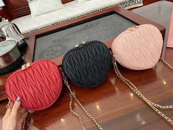 5a women bag miumiu sheepskin pleated shoulder bag chain classic heart shape stylish zipper crossbody bag designer
5a women bag miumiu sheepskin pleated shoulder bag chain classic heart shape stylish zipper crossbody bag designer