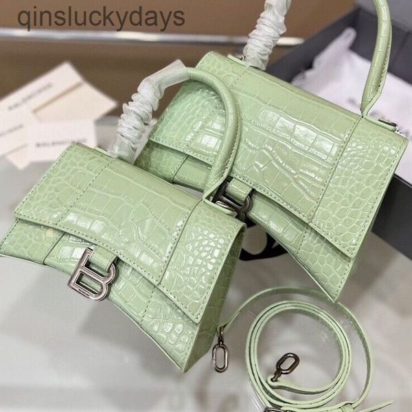 designer balencaigs hourglass shoulder bags outlet uk 2022 new crocodile b mark network red fashion versatile handbag one crossbody
designer balencaigs hourglass shoulder bags outlet uk 2022 new crocodile b mark network red fashion versatile handbag one crossbody