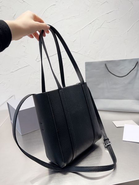 designer bags designer bag women tote bags everyday xs handbag letter luxury shopping mini crossbody genuine leather black fashion shoulder
designer bags designer bag women tote bags everyday xs handbag letter luxury shopping mini crossbody genuine leather black fashion shoulder