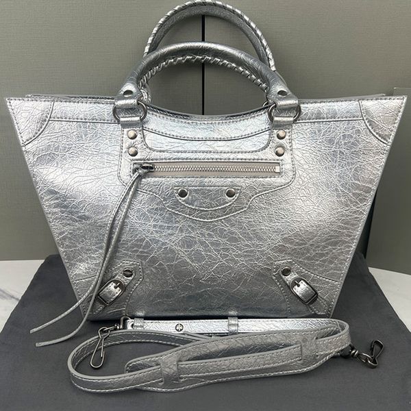 pleated shoulder bag handbags fashion black shopping tote bags genuine leather travel pouch large capacity totes purse exterior zipper hardw
pleated shoulder bag handbags fashion black shopping tote bags genuine leather travel pouch large capacity totes purse exterior zipper hardw