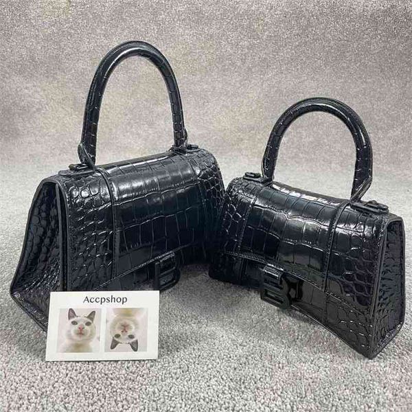 designer balencigas bags hourglass handbags black crocodile portable one shoulder messenger
designer balencigas bags hourglass handbags black crocodile portable one shoulder messenger