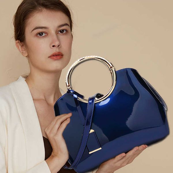 hand evening bags 2022 patent leather bright face bride's wedding hand women's one shoulder messenger shaped bag guangzhou
hand evening bags 2022 patent leather bright face bride's wedding hand women's one shoulder messenger shaped bag guangzhou