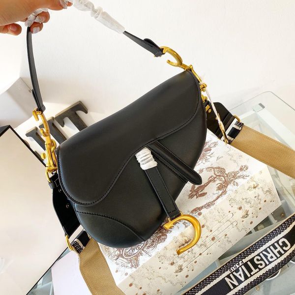 real leathers saddles bag quality luxury bags fashion ladies crossbody designer handbag pretty letters shoulder bag women handbags with dust
real leathers saddles bag quality luxury bags fashion ladies crossbody designer handbag pretty letters shoulder bag women handbags with dust