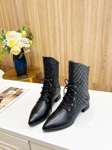 genuine leather womens boots half knight chunky heel pointed toes luxury brand shoes lace up size 35-41, Black
genuine leather womens boots half knight chunky heel pointed toes luxury brand shoes lace up size 35-41, Black