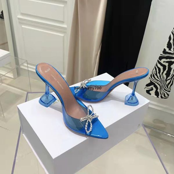 sandal amina muaddi fashion season shoes italy mules blue glass slippers pvc crystal bow sandals dkw, Black
sandal amina muaddi fashion season shoes italy mules blue glass slippers pvc crystal bow sandals dkw, Black