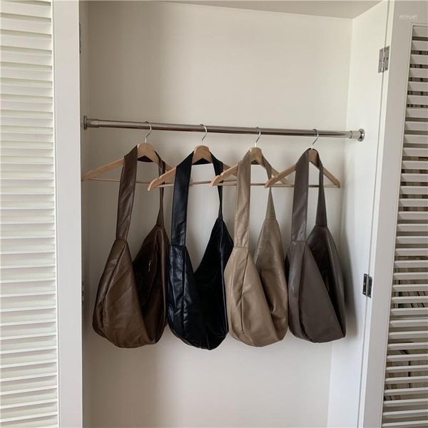 evening bags large capacity women's one shoulder dumpling tote pu diagonal cross casual and versatile
evening bags large capacity women's one shoulder dumpling tote pu diagonal cross casual and versatile