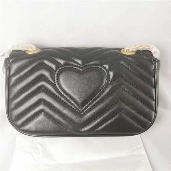 factory wholesale new 2023 wave pattern love one shoulder diagonal cross mini women's star same double chain
factory wholesale new 2023 wave pattern love one shoulder diagonal cross mini women's star same double chain