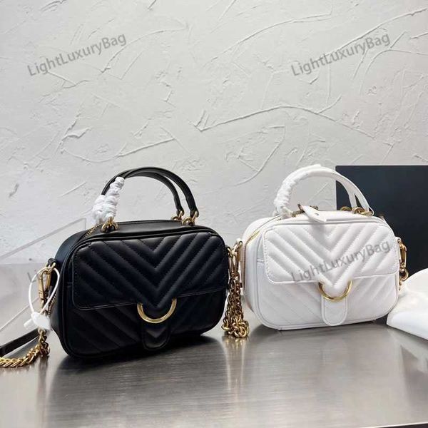 shoulder bag two swallows designer leather golden chain handbag for women classic famous brand elegant crossbody bag 220325
shoulder bag two swallows designer leather golden chain handbag for women classic famous brand elegant crossbody bag 220325