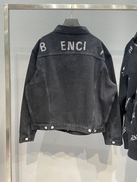 men's jackets couple men and women brick cabinet back drill logo denim jacket, Black;brown
men's jackets couple men and women brick cabinet back drill logo denim jacket, Black;brown