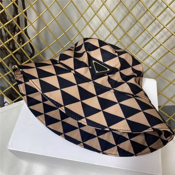 hats designer for woman summer luxury men bucket hat fashion classic plaid pattern women designers caps beanies nylon casquette sunhat, Blue;gray
hats designer for woman summer luxury men bucket hat fashion classic plaid pattern women designers caps beanies nylon casquette sunhat, Blue;gray