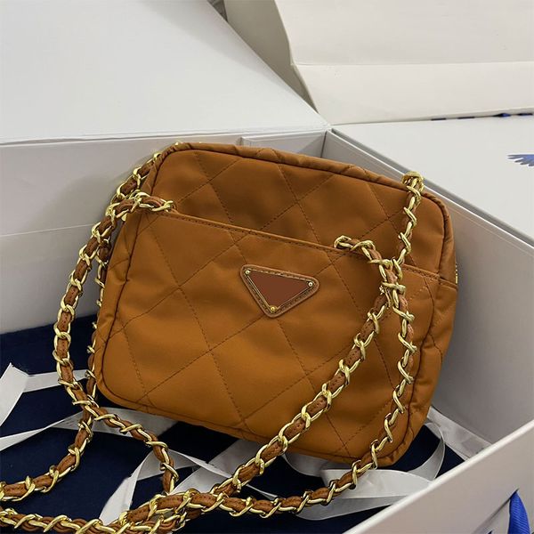 chain crossbody bags nylon handbags purse women hobo shoulders bag fashion letter triangle sign gold hardware zipper closure rhombic design
chain crossbody bags nylon handbags purse women hobo shoulders bag fashion letter triangle sign gold hardware zipper closure rhombic design