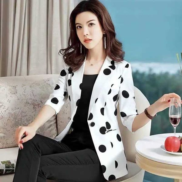 women's suits blazers polka dot ssuit jacket female ins spring summer 2021 new korean thin section slim fashion print a buckle blazer, White;black
women's suits blazers polka dot ssuit jacket female ins spring summer 2021 new korean thin section slim fashion print a buckle blazer, White;black
