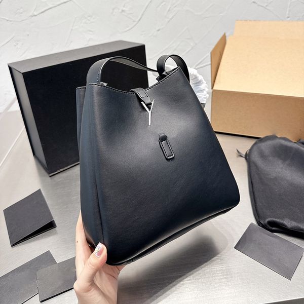 womens fashion shoulder bags leather handbags classic pattern totes elegant lady shopping bag designer women bags purses 24cm
womens fashion shoulder bags leather handbags classic pattern totes elegant lady shopping bag designer women bags purses 24cm