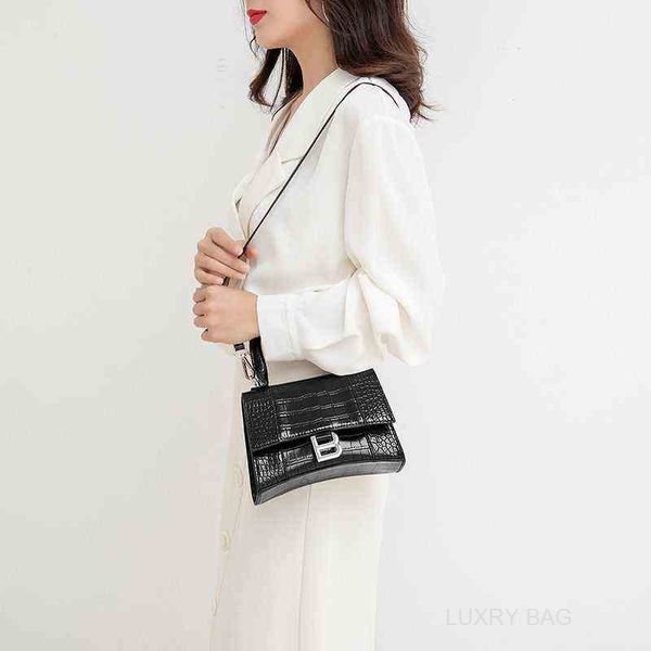 designer hourglass bags balencaigass women 2022 new crocodile hourglass handbag leather mini handheld single shoulder messenger small women&
designer hourglass bags balencaigass women 2022 new crocodile hourglass handbag leather mini handheld single shoulder messenger small women&