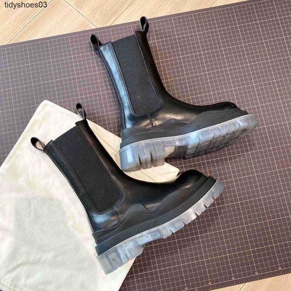 2022 designer new v triangle genuine leather chelsea boots women's martin boots thin british wind tube thick heel thick bottom chimney, Black
2022 designer new v triangle genuine leather chelsea boots women's martin boots thin british wind tube thick heel thick bottom chimney, Black