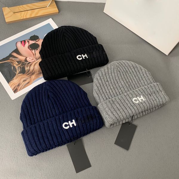 couple autumn and winter designer beanie fashion cotton warm solid letter embroidery bonnet, Blue;gray
couple autumn and winter designer beanie fashion cotton warm solid letter embroidery bonnet, Blue;gray