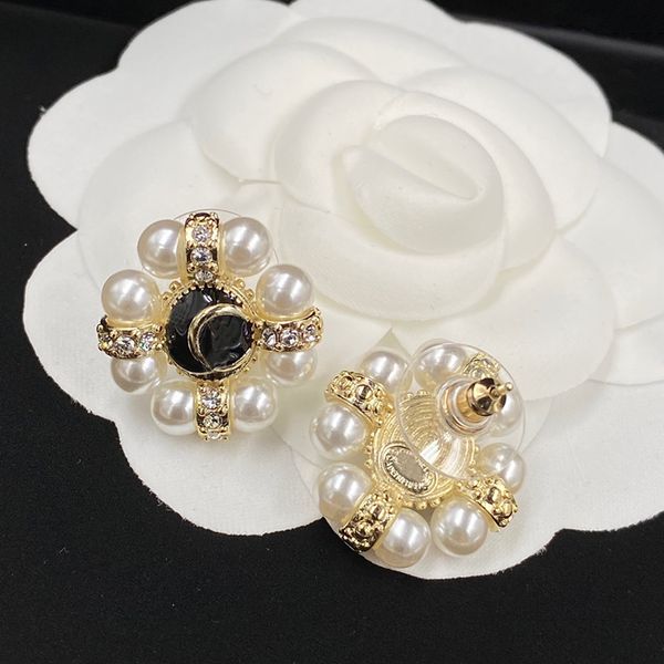 designer earrings studs for women luxury pearl jewelry stud earring fashion diamond 18k gold plated letters gifts couples, Golden;silver 
designer earrings studs for women luxury pearl jewelry stud earring fashion diamond 18k gold plated letters gifts couples, Golden;silver
