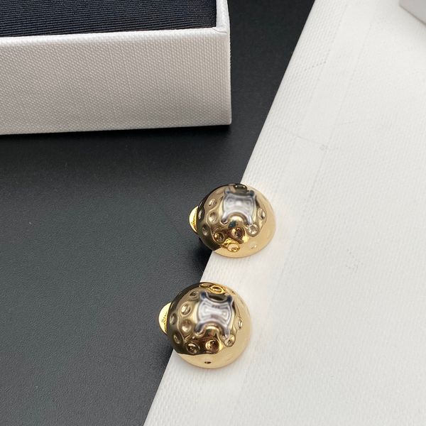 luxury style designer earrings charm classic brand plating 18k real gold selected materials never fade high end design fashion jewelry acces, Golden
luxury style designer earrings charm classic brand plating 18k real gold selected materials never fade high end design fashion jewelry acces, Golden