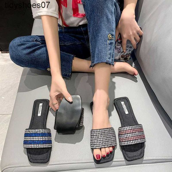 2022 designer summer new aw king same open toe rhinestone flat bottom flip flops women wear square head large slippers women, Black
2022 designer summer new aw king same open toe rhinestone flat bottom flip flops women wear square head large slippers women, Black