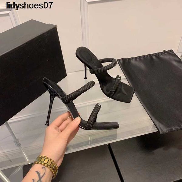 summer 2022 fashion new aw king high heel sandals female black square head webbing open toe straight strap thin heel sandals
summer 2022 fashion new aw king high heel sandals female black square head webbing open toe straight strap thin heel sandals