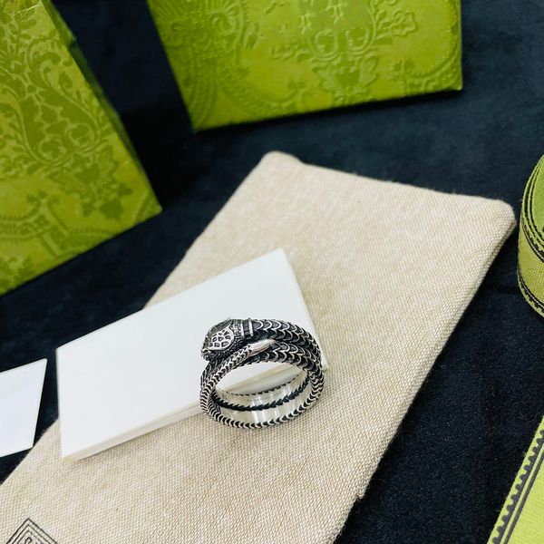 luxurys designers ring classic luxury fashion designer rings lovers women jewelry versatile jewelrys wedding gift lovers anniversary gifts v, Silver
luxurys designers ring classic luxury fashion designer rings lovers women jewelry versatile jewelrys wedding gift lovers anniversary gifts v, Silver