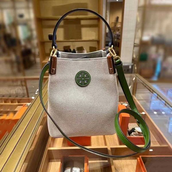 luxuryclassic shoulder bags luxurys designers bucket crossbody handbags wallets ladyautumn 2022 bag tody tb womens pattern flap purses
luxuryclassic shoulder bags luxurys designers bucket crossbody handbags wallets ladyautumn 2022 bag tody tb womens pattern flap purses