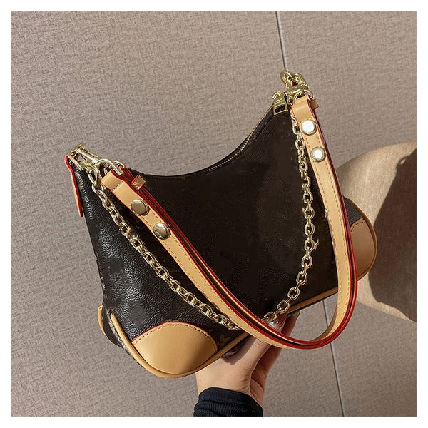 2023 women's shoulder bags letter printed armpit bag grils messenger bag chain black brown
2023 women's shoulder bags letter printed armpit bag grils messenger bag chain black brown