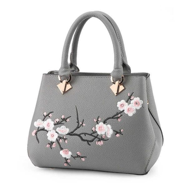 evening bags women bag luxury handbags messenger bags designer vintage fashion casual tote handle women shoulder purse wallet leather t22102
evening bags women bag luxury handbags messenger bags designer vintage fashion casual tote handle women shoulder purse wallet leather t22102