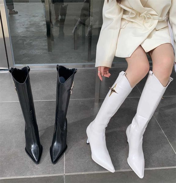 boots 2022 autumn new long pointed thin heel metal cross high knee length knight 220923, Black
boots 2022 autumn new long pointed thin heel metal cross high knee length knight 220923, Black