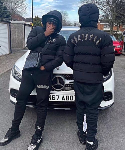 2022 new brand designer trapstar down jacket men's embroidery coat winter warm street couple dress, Black
2022 new brand designer trapstar down jacket men's embroidery coat winter warm street couple dress, Black