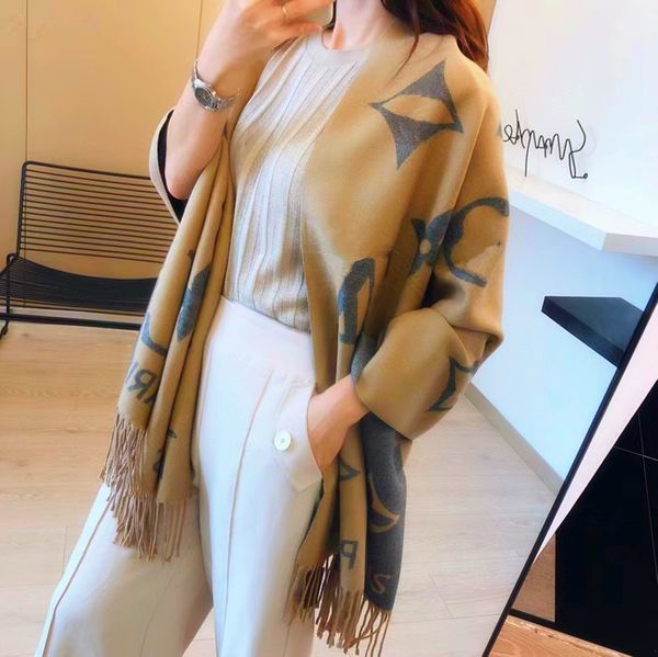 luxury scarf cashmeres thick shawl women long winter cashmere shawl fringe 180x70cm can go with a gift box, Blue;gray
luxury scarf cashmeres thick shawl women long winter cashmere shawl fringe 180x70cm can go with a gift box, Blue;gray
