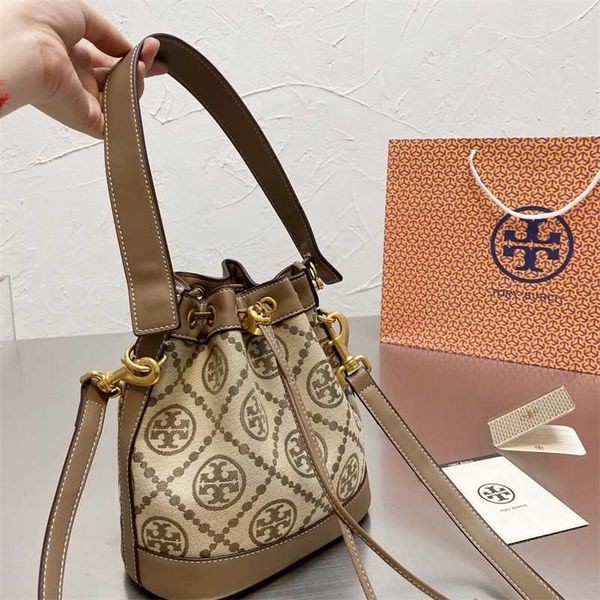 designer handbags bag female torysburchs style women's foreign portable one high-grade bucket large capacity fashion versatile shoulder
designer handbags bag female torysburchs style women's foreign portable one high-grade bucket large capacity fashion versatile shoulder
