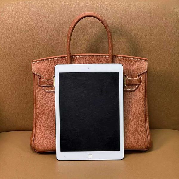 designers handbags herme birkin bags high definition leather layer cow togo 30 inch women's large capacity portable one shoulder messen
designers handbags herme birkin bags high definition leather layer cow togo 30 inch women's large capacity portable one shoulder messen