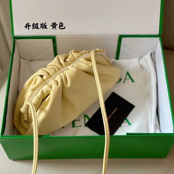designer herme luxurious bottess bags venetas upgrade cloud net red popular messenger fold trend foreign air fairy one shoulder girl have a
designer herme luxurious bottess bags venetas upgrade cloud net red popular messenger fold trend foreign air fairy one shoulder girl have a
