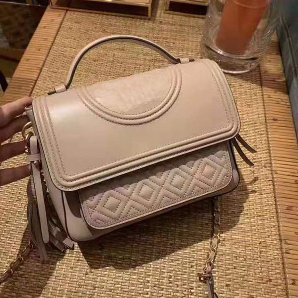 designer luxury women the tote bag fashion versatile handbags shoulder crossbody bags purse tories totes large capacity saddle wallets 7a t7
designer luxury women the tote bag fashion versatile handbags shoulder crossbody bags purse tories totes large capacity saddle wallets 7a t7