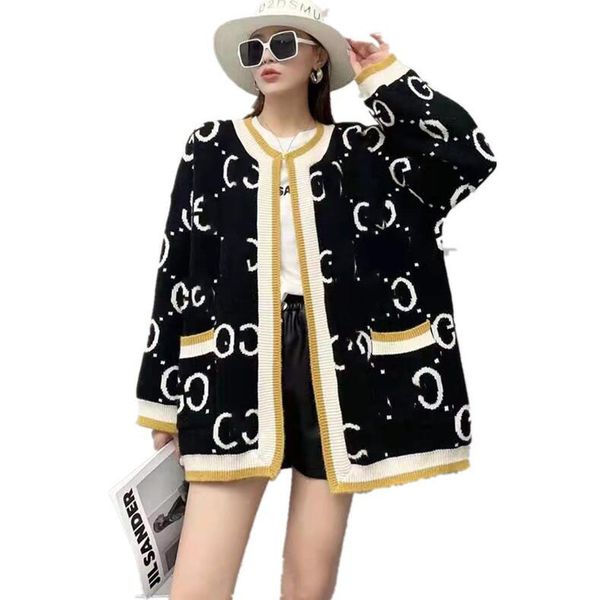 2022 women sweaters brand designer letter pattern cardigan coat wool blended woman knitwear ladies knitted v-neck top, White;black
2022 women sweaters brand designer letter pattern cardigan coat wool blended woman knitwear ladies knitted v-neck top, White;black