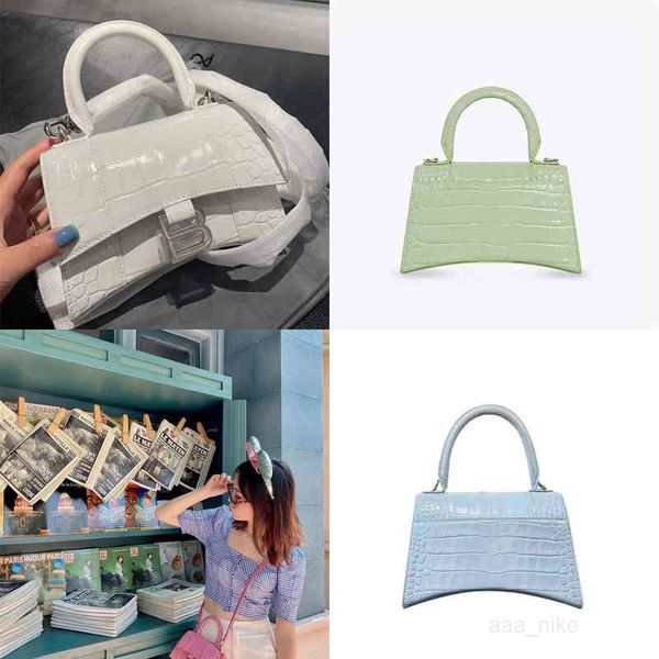 designer bgs balencaigass handbags 2022 fashion versatile premium crocodile embossed single shoulder messenger armpit portable bag
designer bgs balencaigass handbags 2022 fashion versatile premium crocodile embossed single shoulder messenger armpit portable bag