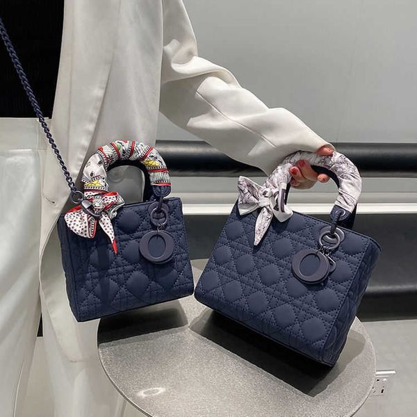 fashion designer clutch bag dinner original high-grade frosted cow leather princess hand small luxury messenger purses ladies handbags
fashion designer clutch bag dinner original high-grade frosted cow leather princess hand small luxury messenger purses ladies handbags
