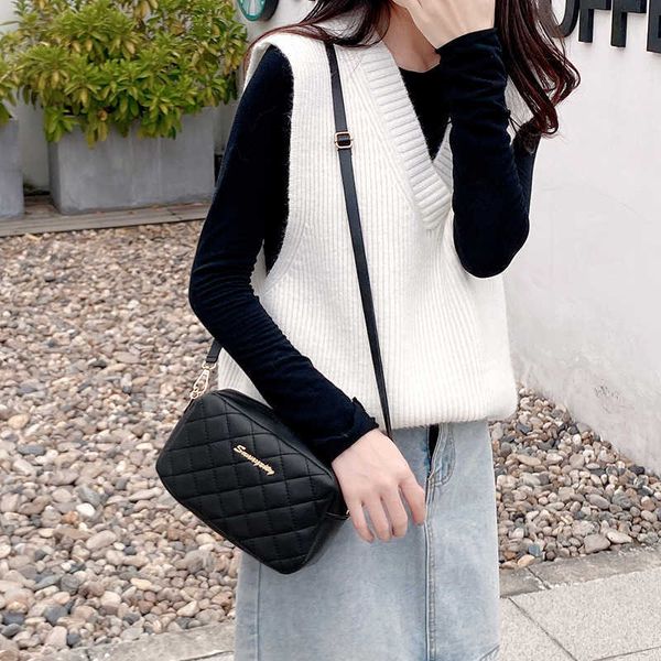 evening bags 2022 tassel small messenger bag for women trend lingge embroidery camera female shoulder bag fashion chain ladies crossbody bag
evening bags 2022 tassel small messenger bag for women trend lingge embroidery camera female shoulder bag fashion chain ladies crossbody bag